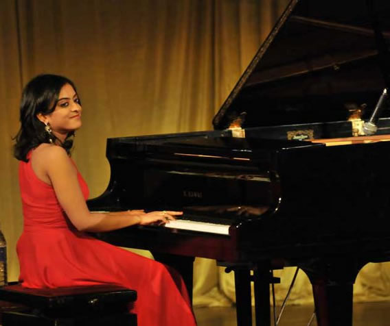 female piano players muharraq bahrain